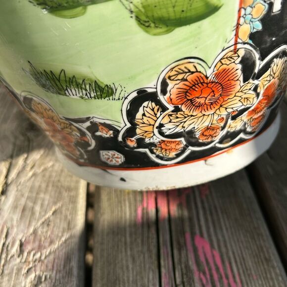 Vintage 25.5" Large Chinese Vase Geishas Hand Painted Porcelain Tall Chinoiserie - Picture 6 of 16